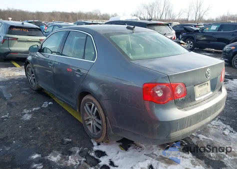 2006 Volkswagen Jetta 2.5 из США, поврежденный, VIN 3VWSF71K86M794068